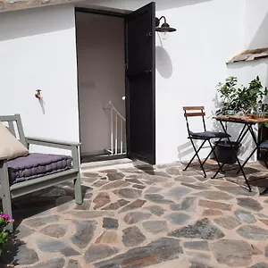 Casa Carmen Laroles