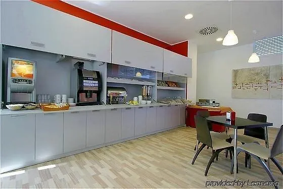 Iberflat Vega De Triana Apartment Camas